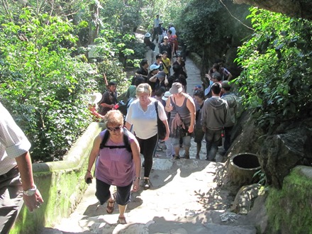 จำนวนนักท่องเที่ยวไปท่องเที่ยวจังหวัดต่างๆทางภาคกลางเวียนามเพิ่มขึ้นในโอกาสฉลองวันชาติ๒กันยายน